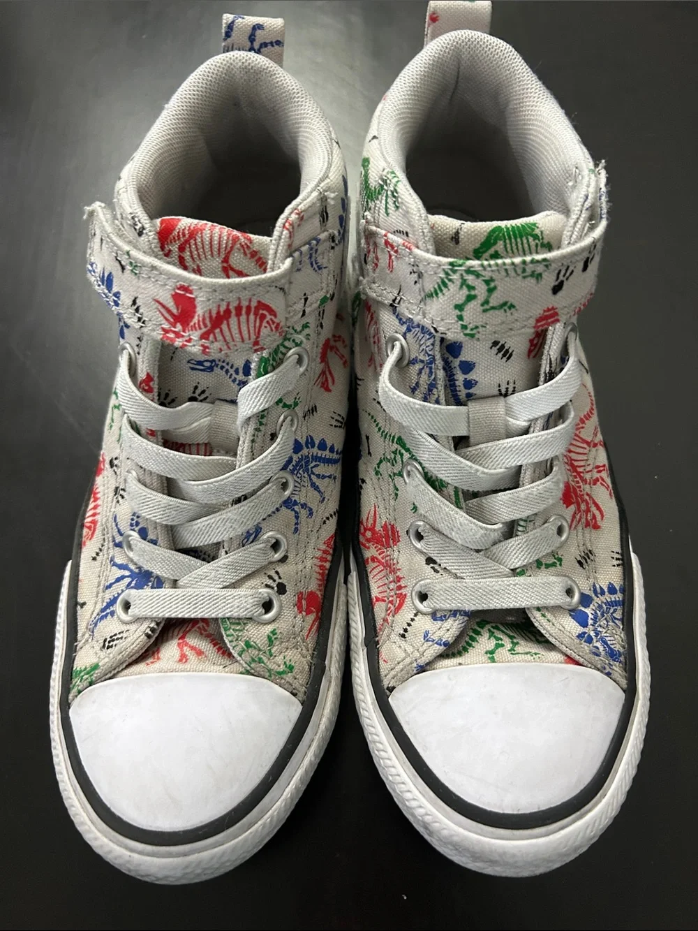 Converse Kids Dinosaur Print Low-Top Sneakers - Gray with Red Green Blue